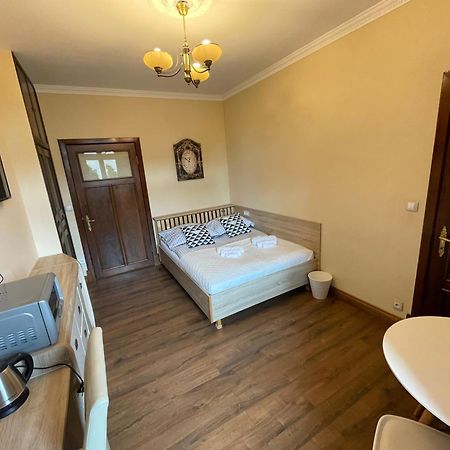 Dworek Oliwski Bed and Breakfast Gdańsk Buitenkant foto