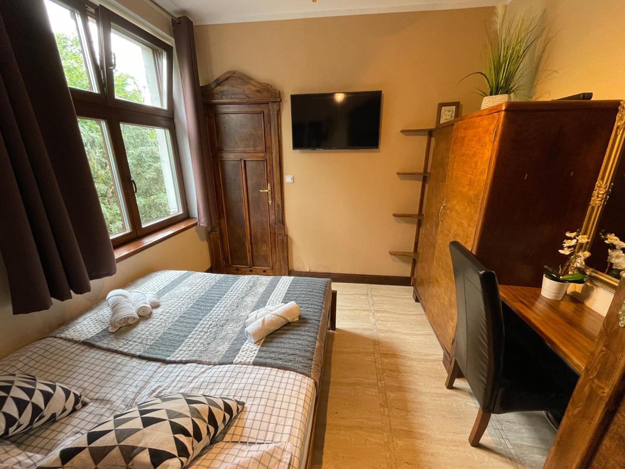 Dworek Oliwski Bed and Breakfast Gdańsk Buitenkant foto